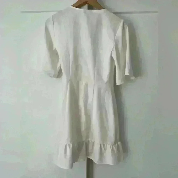 TOPSHOP White Ruffled Wrap Mini Dress | size 2 - Picture 6 of 12